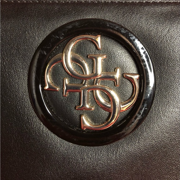 Guess Zip Around Accordion Wallet Black 8 x 4 x 1 - Picture 2 of 11